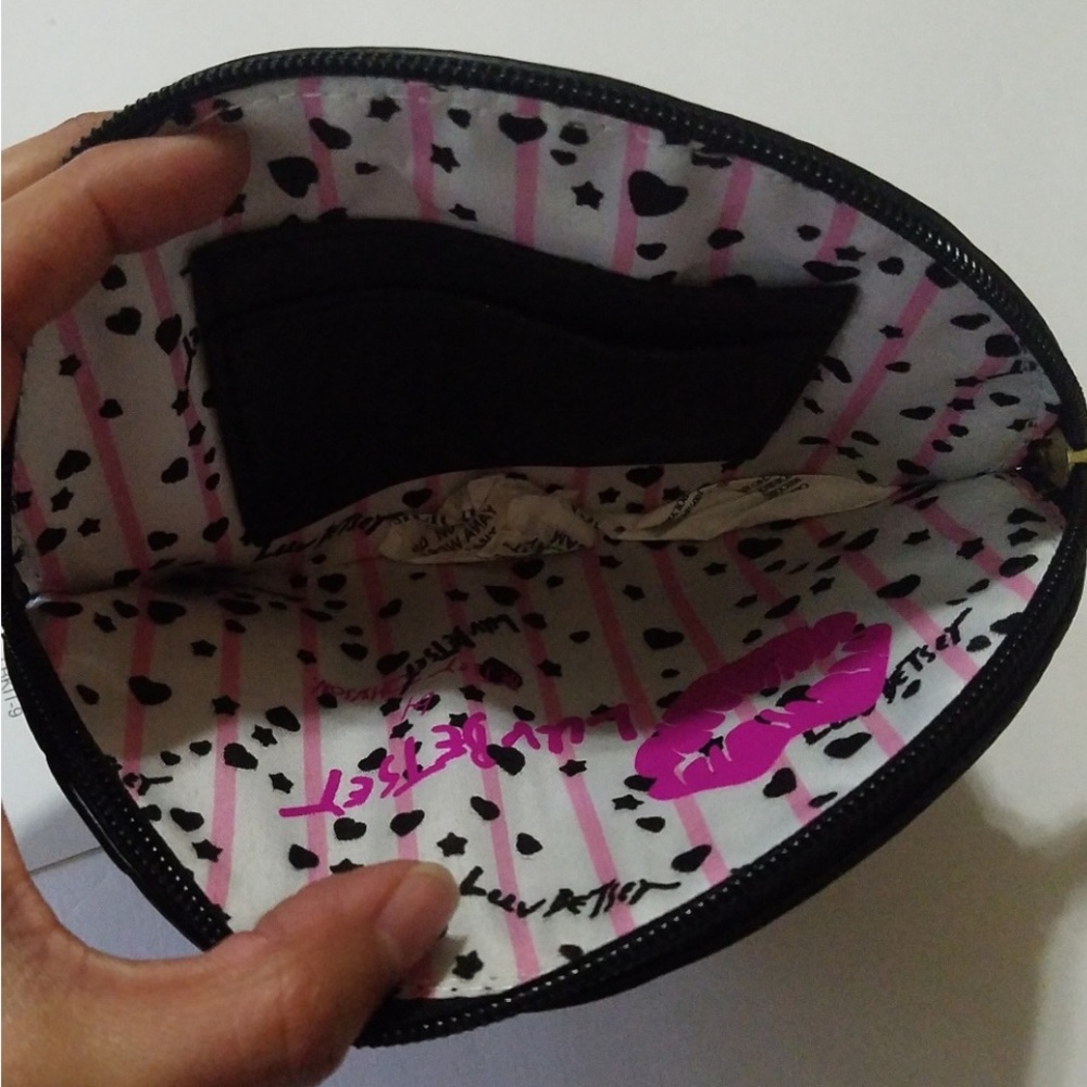 BETSEY JOHNSON PURSE BLACK PINK CAT WRISTLET KEY BAG PINK GLITTER HEART EYES NEW - Picture 7 of 10